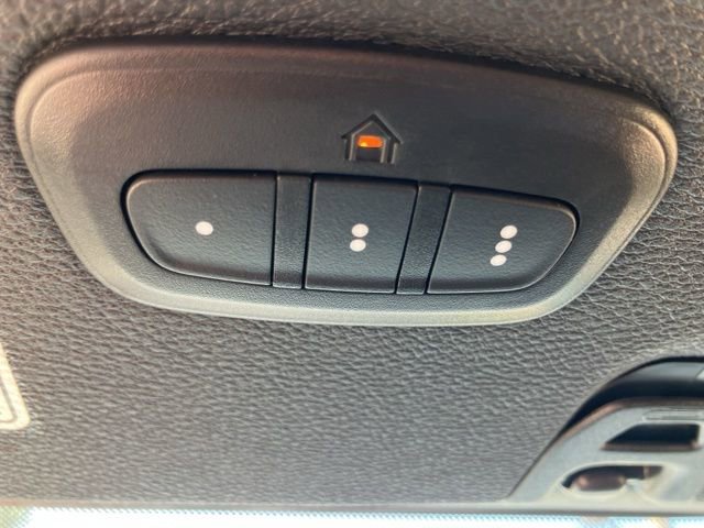 Used 2023 Jeep Wrangler Unlimited Sahara w/ Cold Weather Group image 16