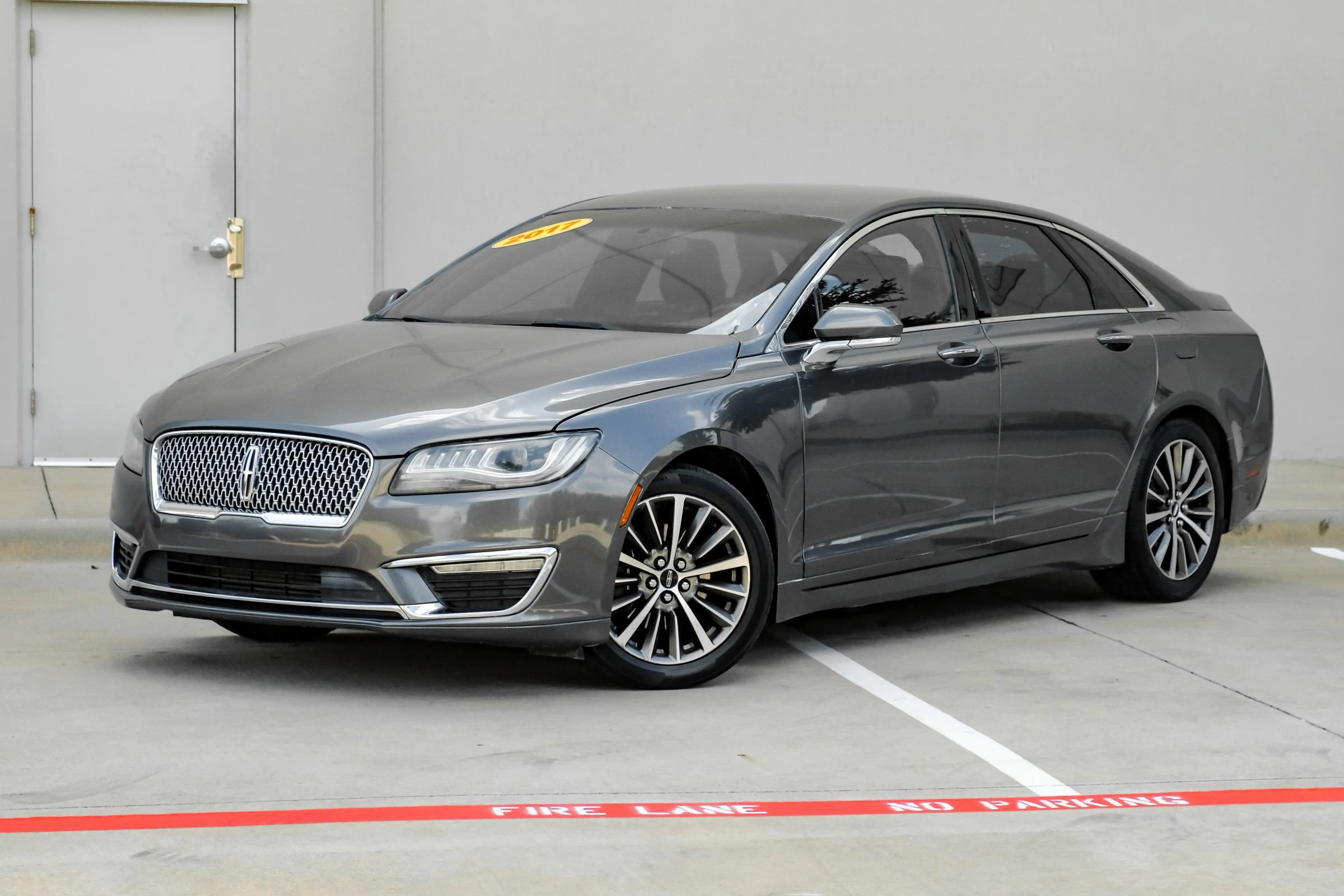 Used 2017 Lincoln MKZ Premiere FWD image 6