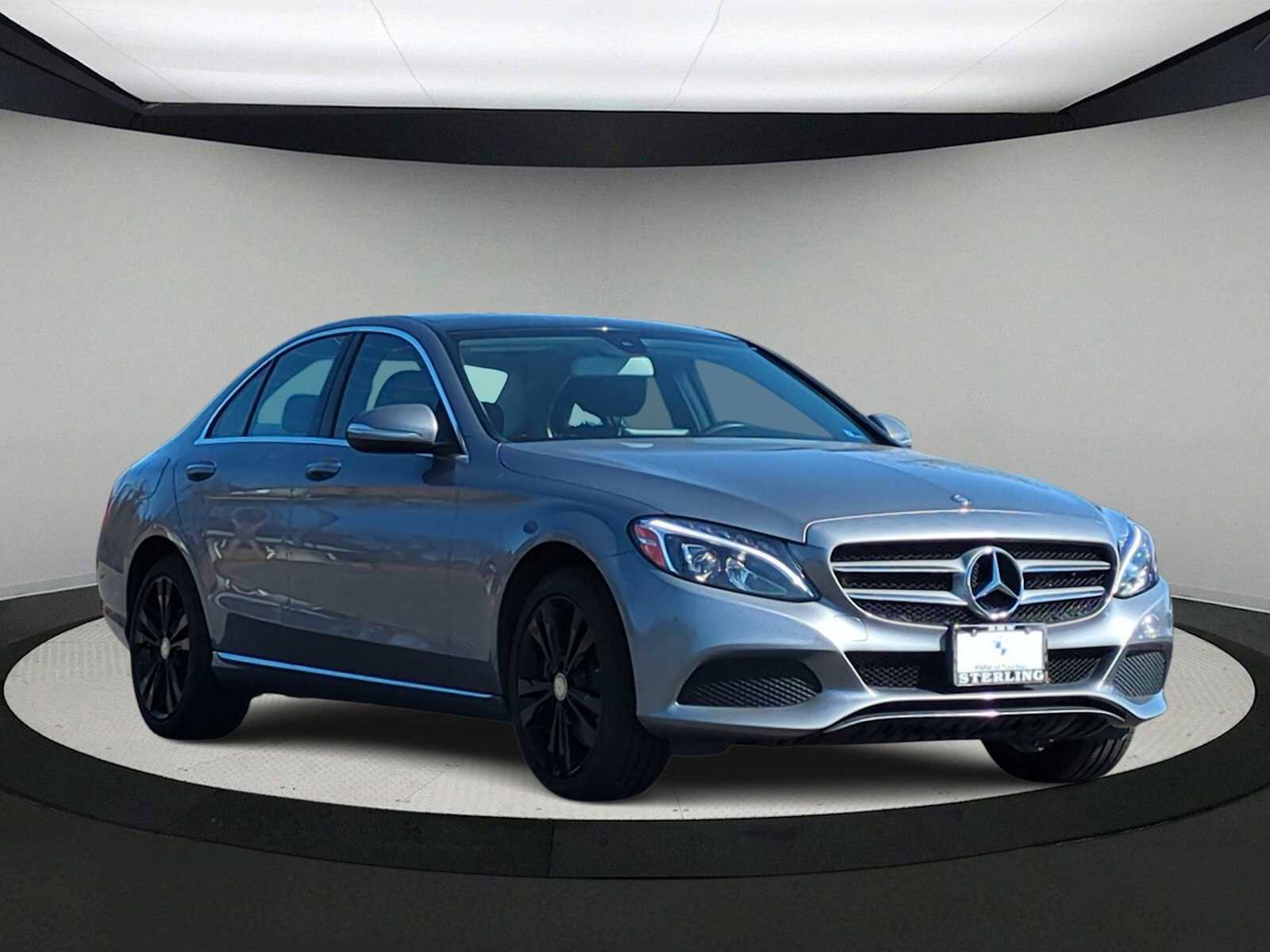 Used 2015 Mercedes-Benz C 300 4MATIC Sedan image 2