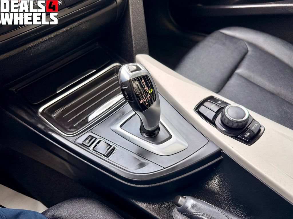 Used 2013 BMW 328i Sedan RWD image 18