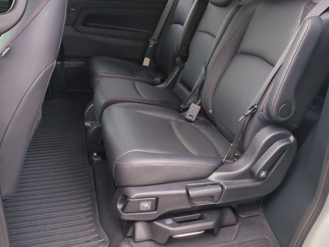Used 2023 Honda Odyssey Sport image 19