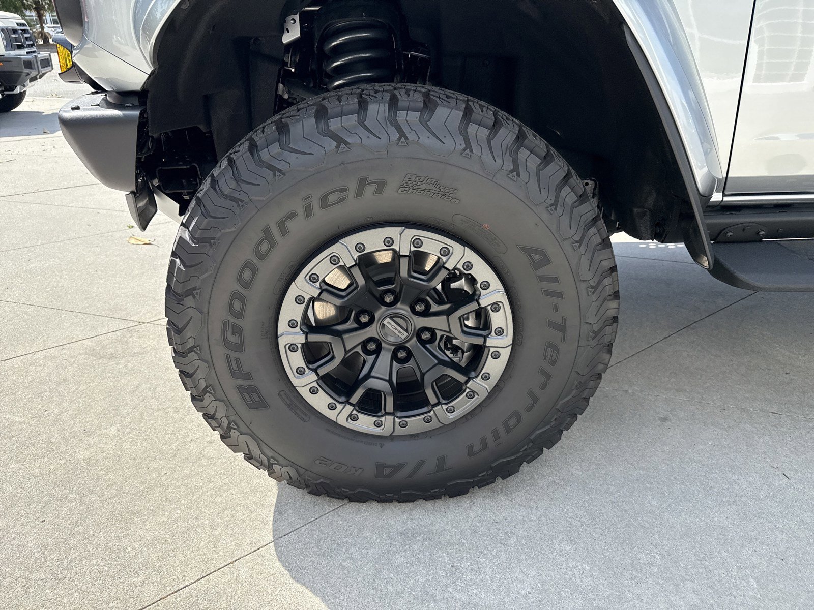 Used 2024 Ford Bronco Raptor w/ Interior Carbon Fiber Pack 6 image 12