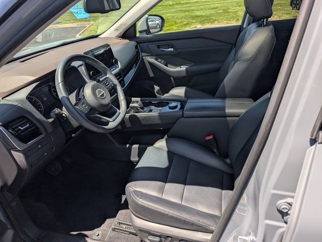 Used 2023 Nissan Rogue SL w/ SL Premium Package AWD/4WD image 13