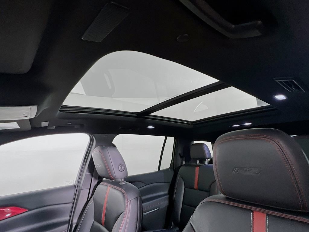 Used 2025 Chevrolet Traverse RS w/ LPO, Floor Liner Package AWD/4WD image 23