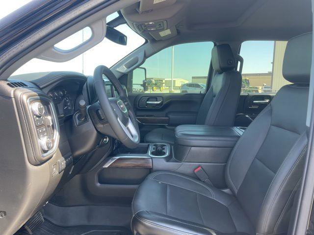 Used 2023 GMC Sierra 3500 SLT w/ SLT Convenience Package AWD/4WD image 21
