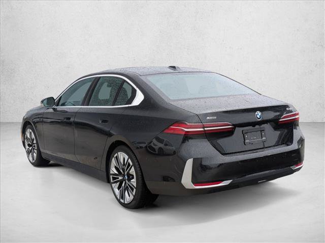 Used 2026 BMW 530i xDrive w/ Premium Package AWD/4WD image 9