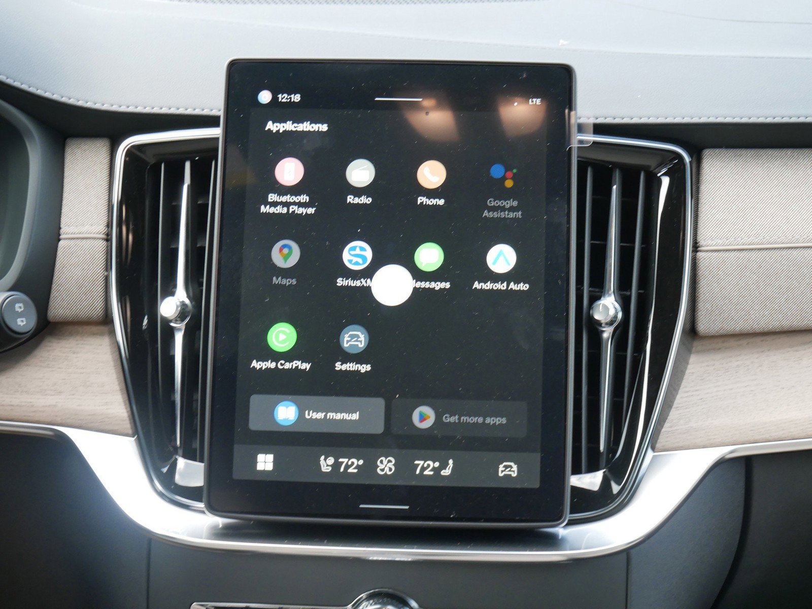 New 2026 Volvo XC90 B6 Plus w/ Protection Package Premier image 8