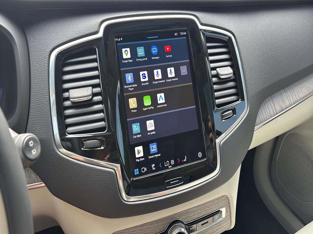 Used 2023 Volvo XC90 B6 Plus image 19