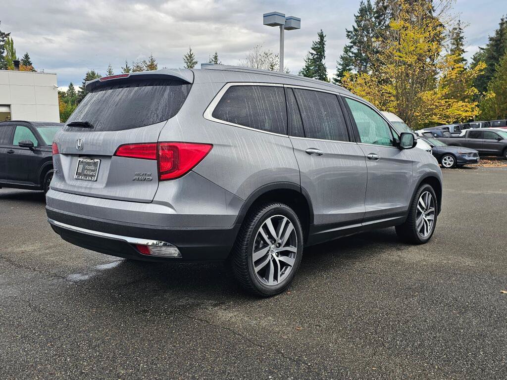 Certified 2017 Honda Pilot Elite image 7