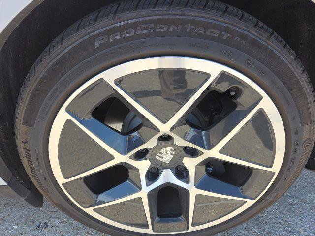 Used 2025 Porsche Taycan RWD image 16