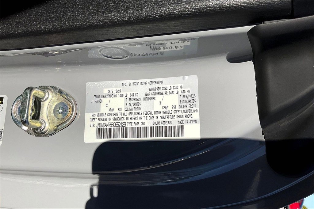 Used 2025 MAZDA MX-5 Miata RF Grand Touring image 28