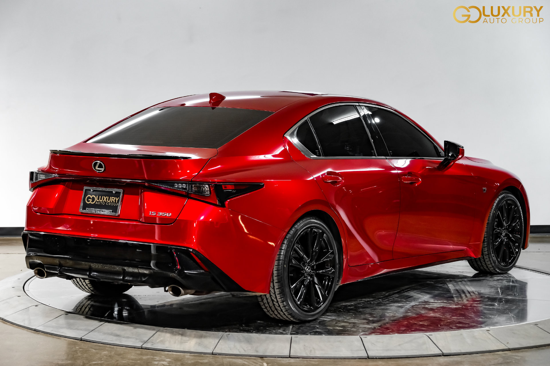 Used 2024 Lexus IS 350 F Sport RWD image 10