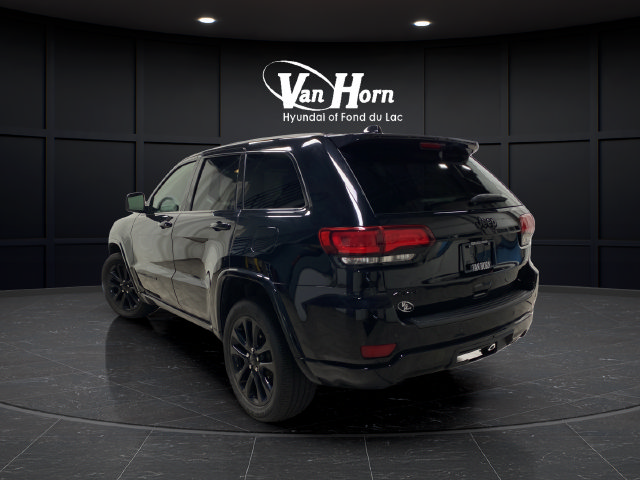 Used 2020 Jeep Grand Cherokee Altitude AWD/4WD image 5