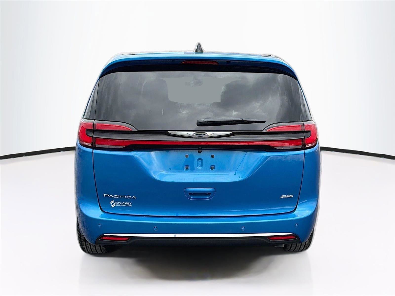 New 2026 Chrysler Pacifica Select AWD/4WD image 6