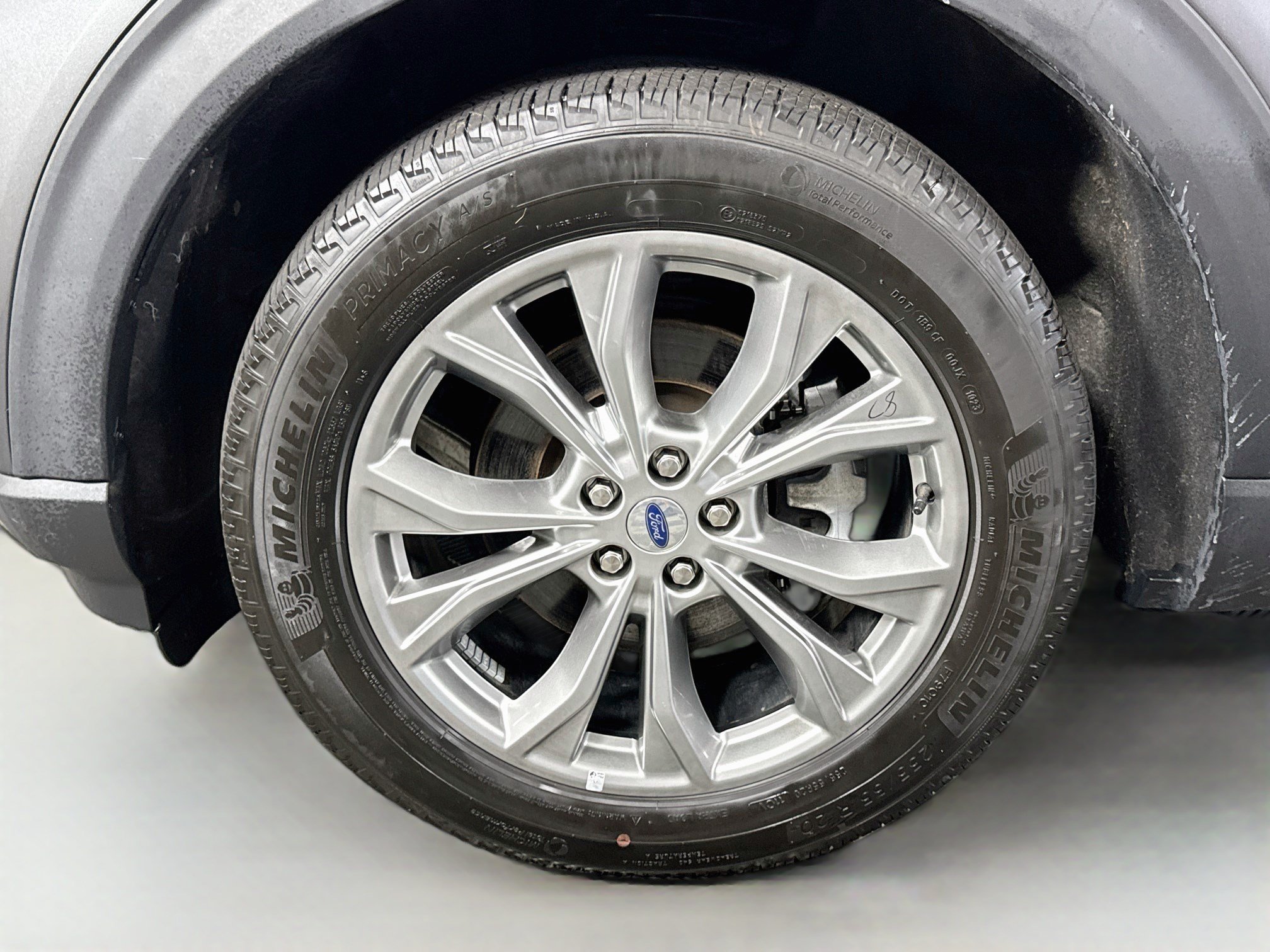 Used 2023 Ford Explorer Limited AWD/4WD image 38