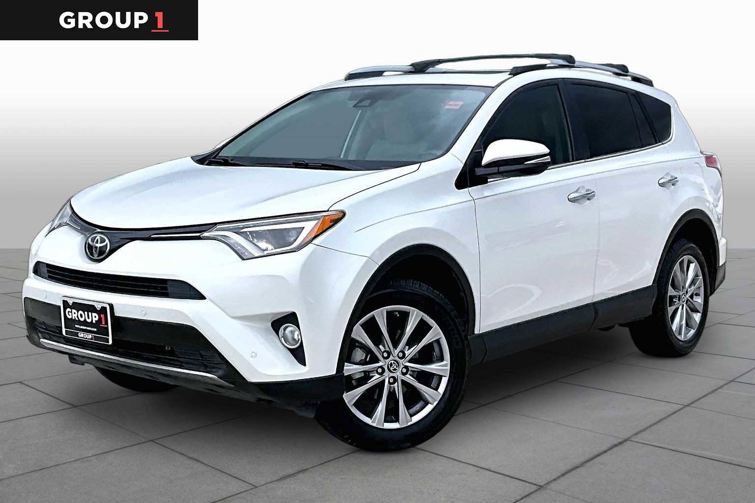 Used 2017 Toyota RAV4 Limited FWD image 1