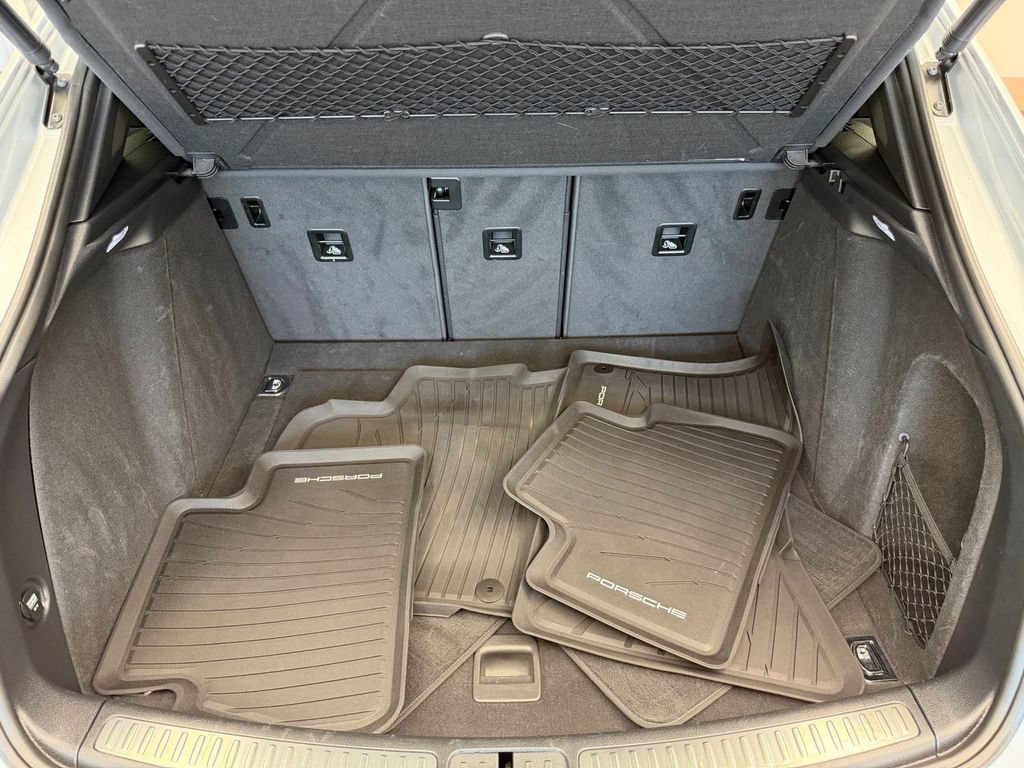 Used 2017 Porsche Macan AWD/4WD image 6