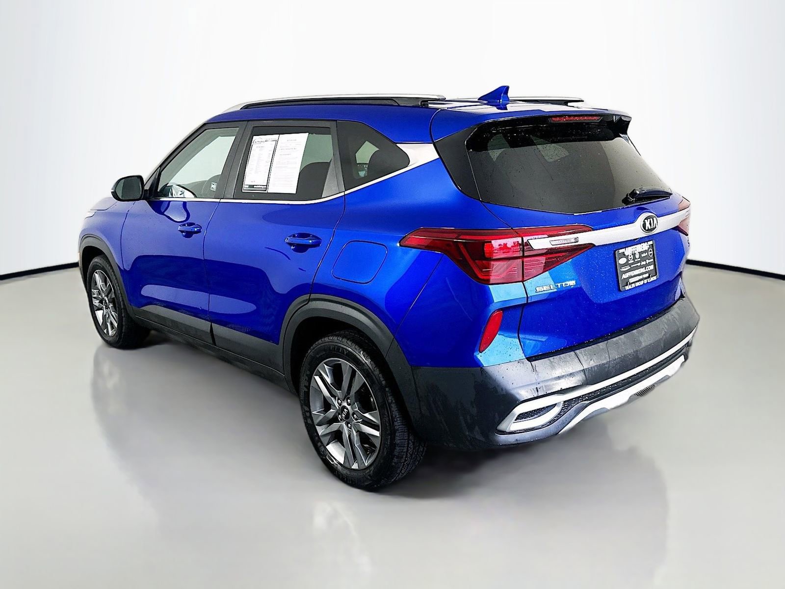 Used 2021 Kia Seltos S FWD image 5