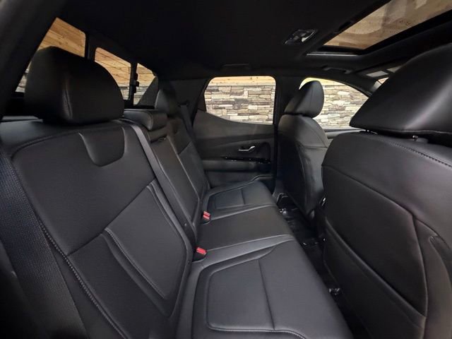 Used 2025 Hyundai Santa Cruz SEL AWD/4WD image 31