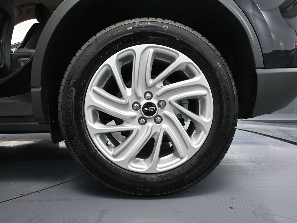 Used 2024 Lincoln Corsair Premiere image 13