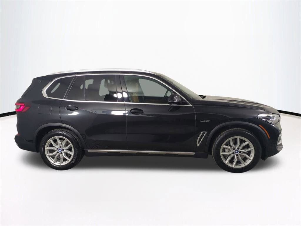 Used 2023 BMW X5 xDrive45e w/ Climate Comfort Package image 4
