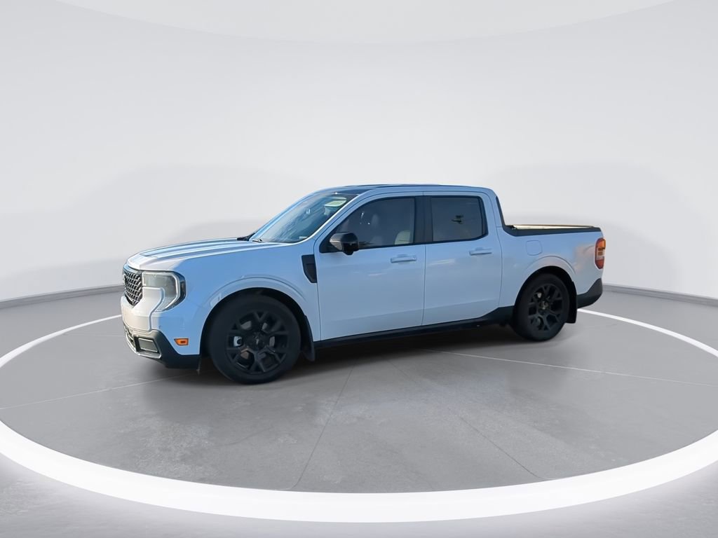 Used 2025 Ford Maverick Lariat w/ Black Appearance Package image 4