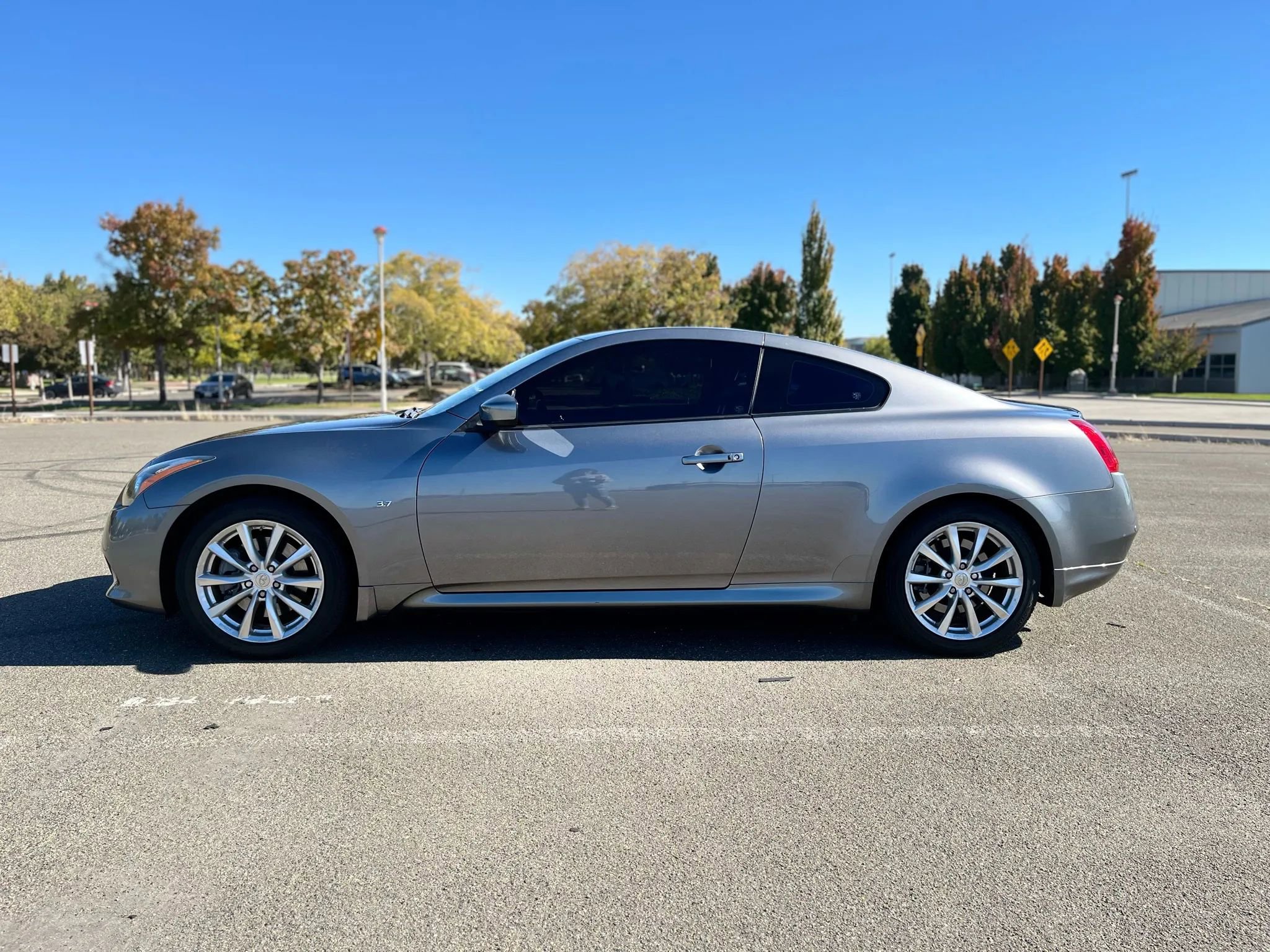 Used 2014 INFINITI Q60 Journey w/ Premium Package image 8