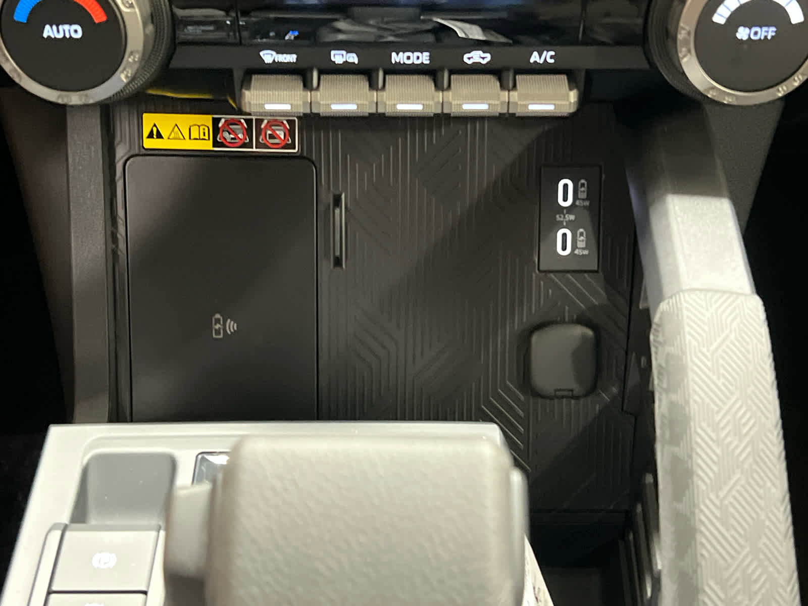 New 2025 Toyota Tacoma TRD Sport w/ TRD Sport Upgrade Package image 24