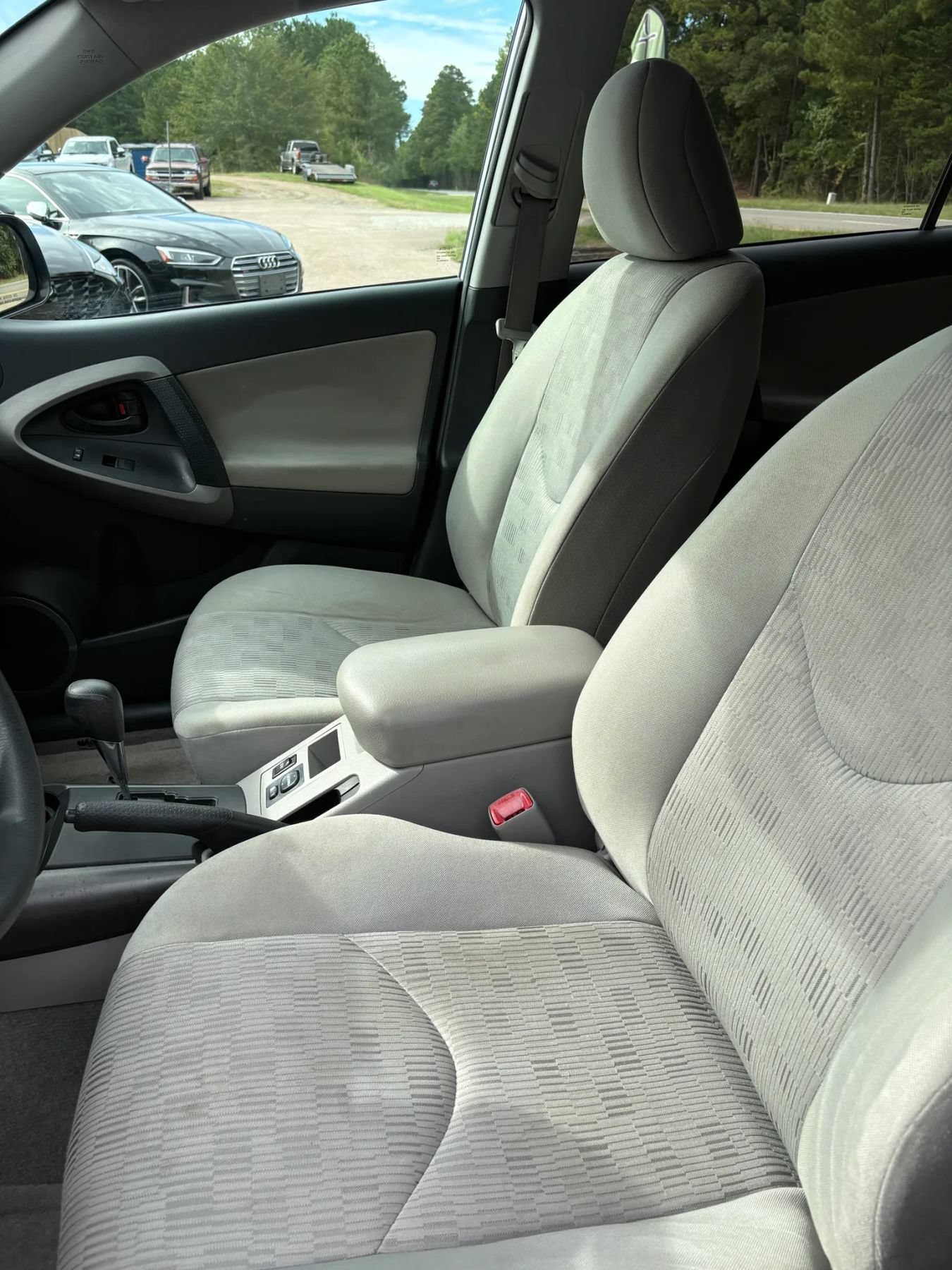 Used 2010 Toyota RAV4 4WD w/ Base L4 Extra Value Pkg image 12