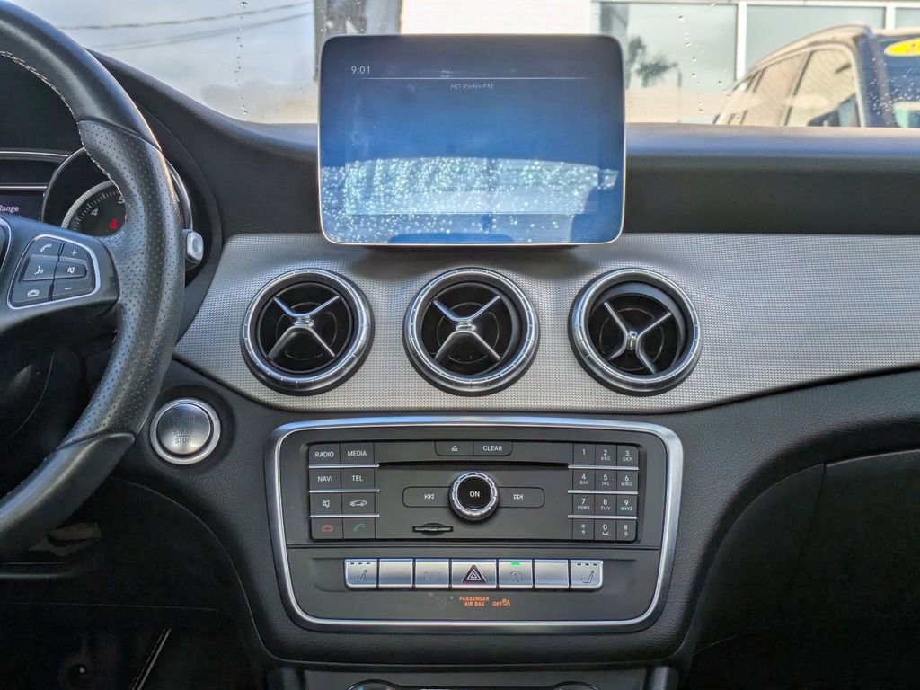 Used 2018 Mercedes-Benz CLA 250 image 15