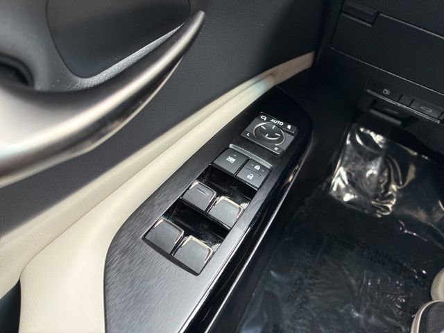 Used 2024 Lexus ES 350 w/ Premium Package image 15