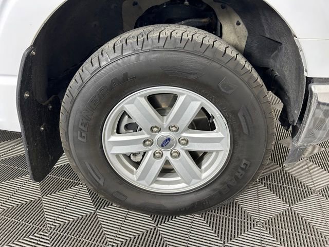 Used 2023 Ford F150 XLT w/ Trailer Tow Package image 5