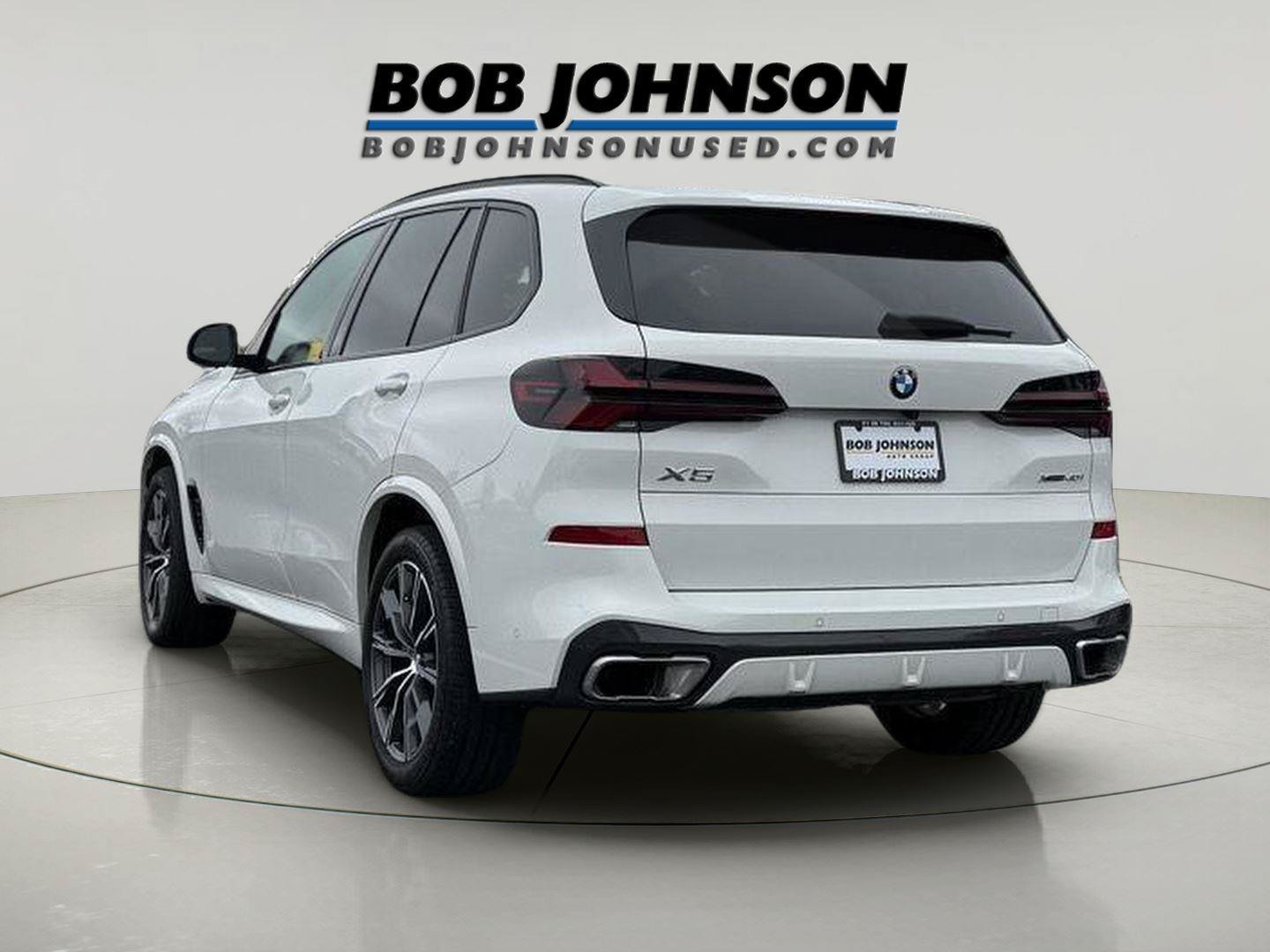 Used 2024 BMW X5 xDrive40i w/ M Sport Package AWD/4WD image 4