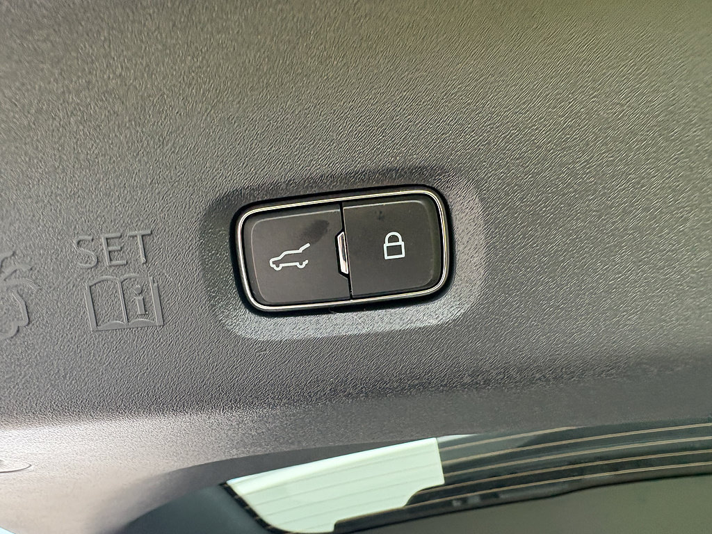 New 2026 Ford Expedition Active AWD/4WD image 16