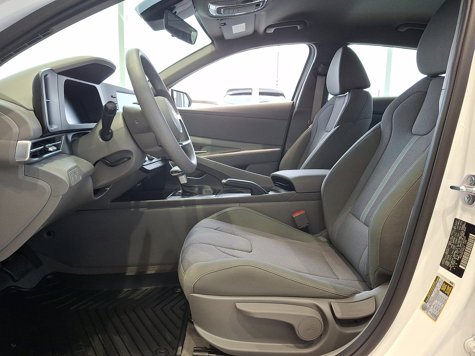 New 2026 Hyundai Elantra SE FWD image 7