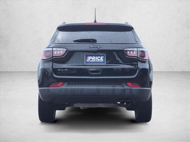 Used 2021 Jeep Compass Latitude w/ Sun and Sound Group AWD/4WD image 7