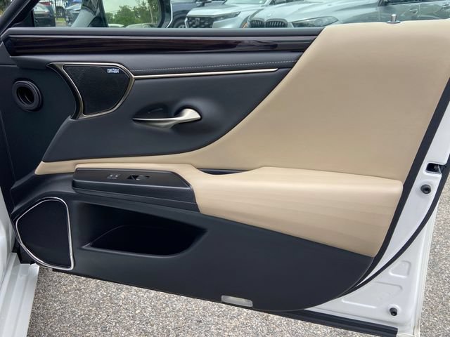 Certified 2021 Lexus ES 350 Ultra Luxury w/ Accessory Package 2 FWD image 26