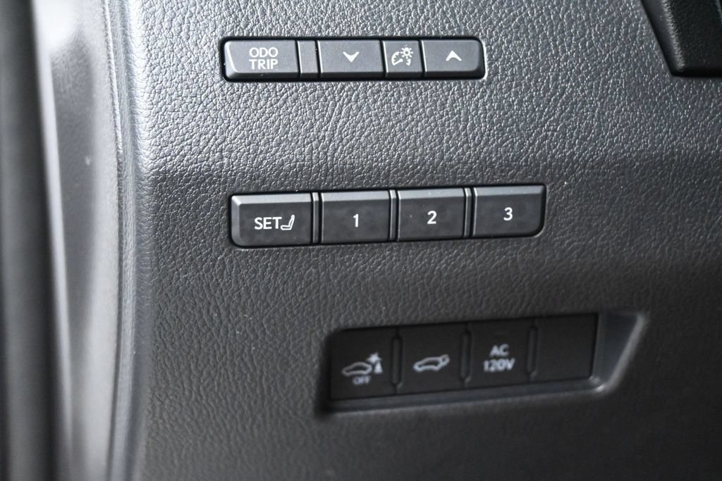 Used 2024 Lexus GX 550 w/ Accessory Package (2T) AWD/4WD image 6