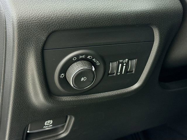 New 2025 Jeep Grand Cherokee Summit w/ Obsidian Package image 10