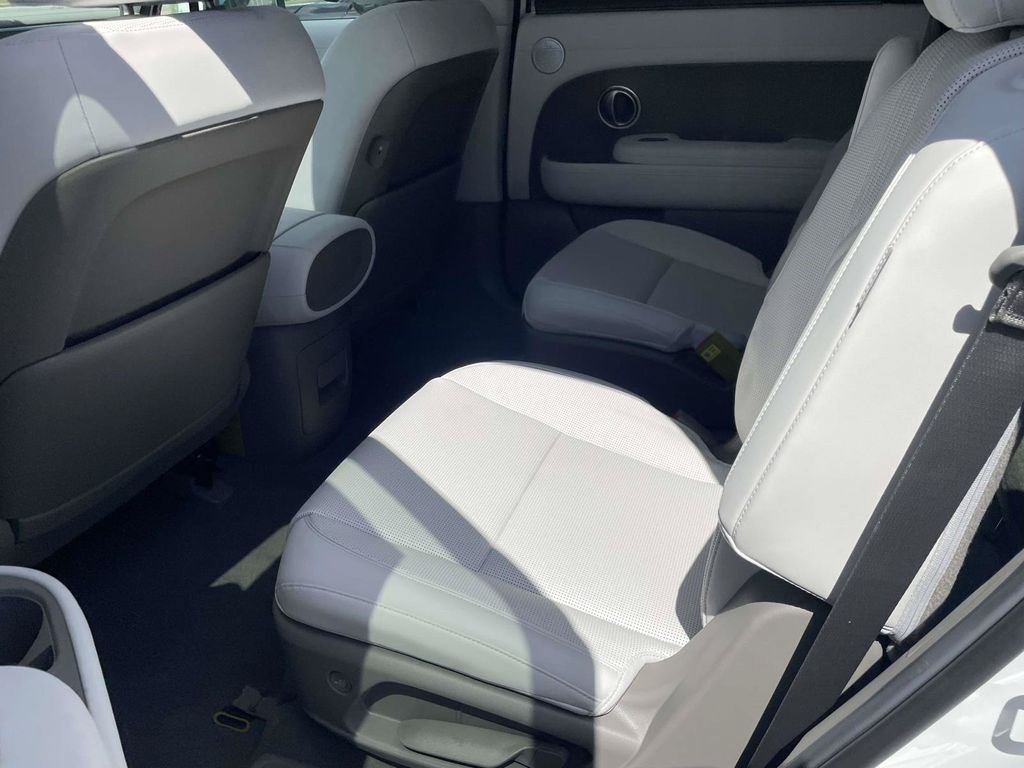 New 2026 Hyundai Palisade SEL Premium FWD image 9