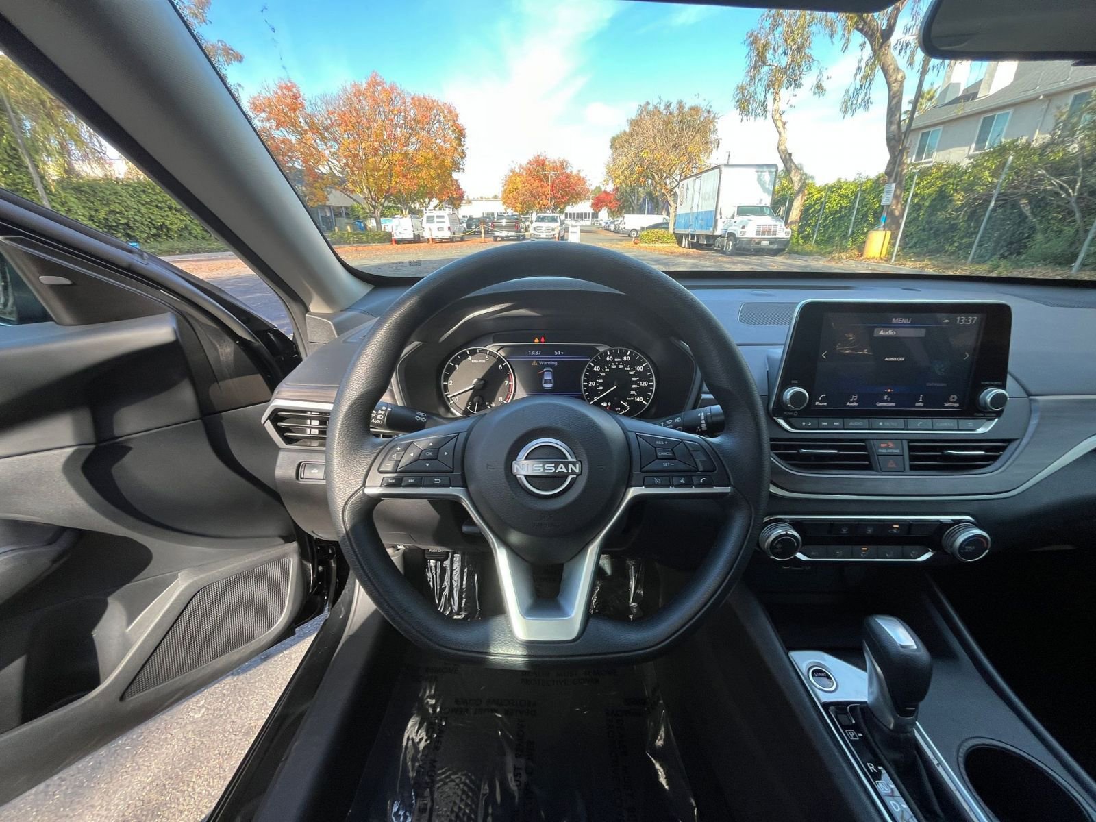 Used 2025 Nissan Altima 2.5 SV image 33