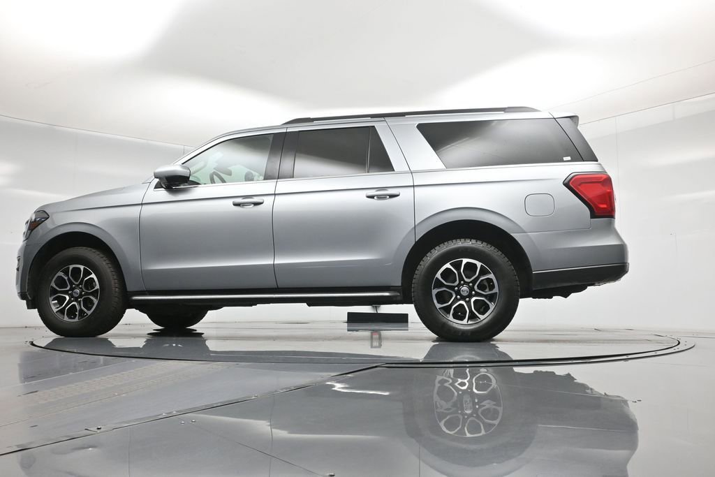 Used 2023 Ford Expedition Max XLT image 53