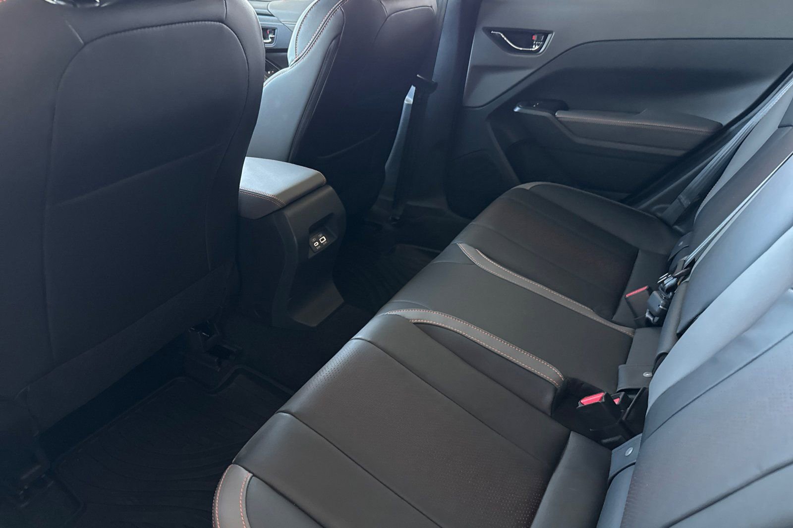 Used 2024 Subaru Crosstrek 2.5i Limited w/ Crosstrek Mirror Package image 14