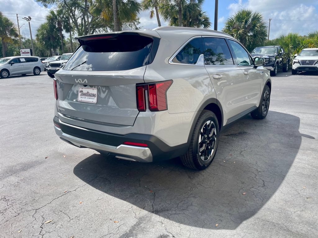 Used 2026 Kia Sorento S FWD image 6