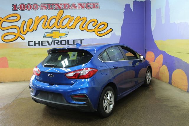 Used 2018 Chevrolet Cruze LT w/ RS Package FWD image 8