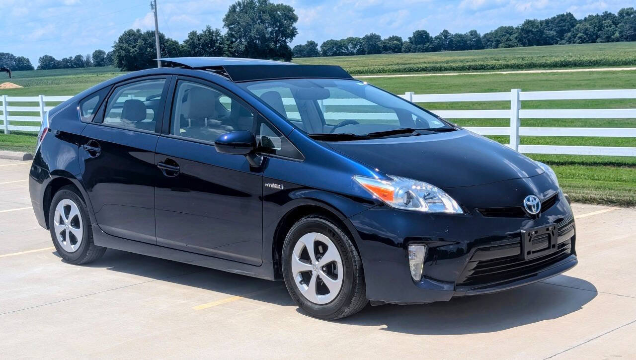 Used 2014 Toyota Prius Four w/ Solar Roof Package FWD image 1