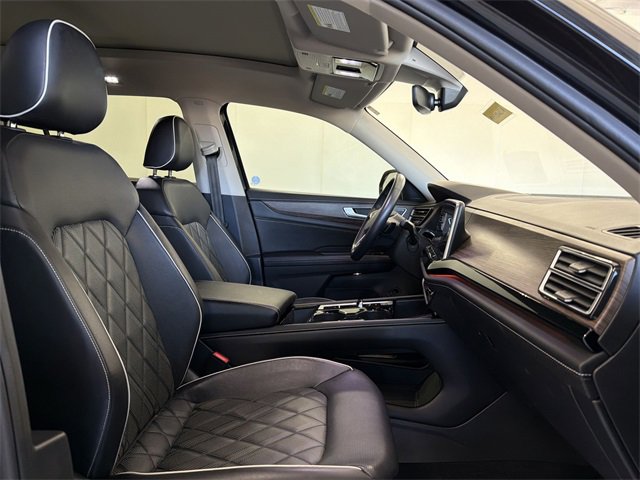 Used 2024 Volkswagen Atlas SEL Premium R-Line image 20