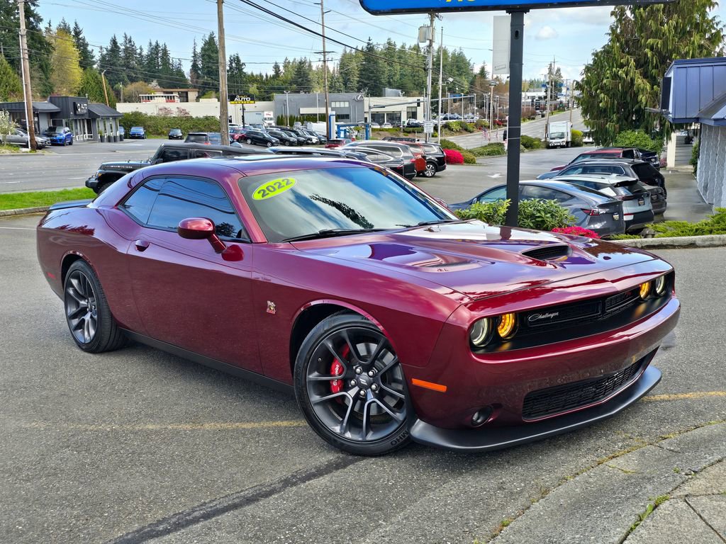 Used 2022 Dodge Challenger R/T Scat Pack w/ Driver Convenience Group RWD image 2