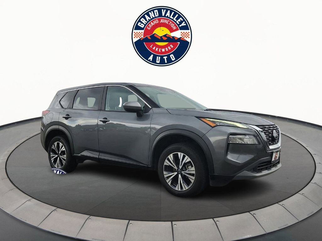 Used 2023 Nissan Rogue SV image 1