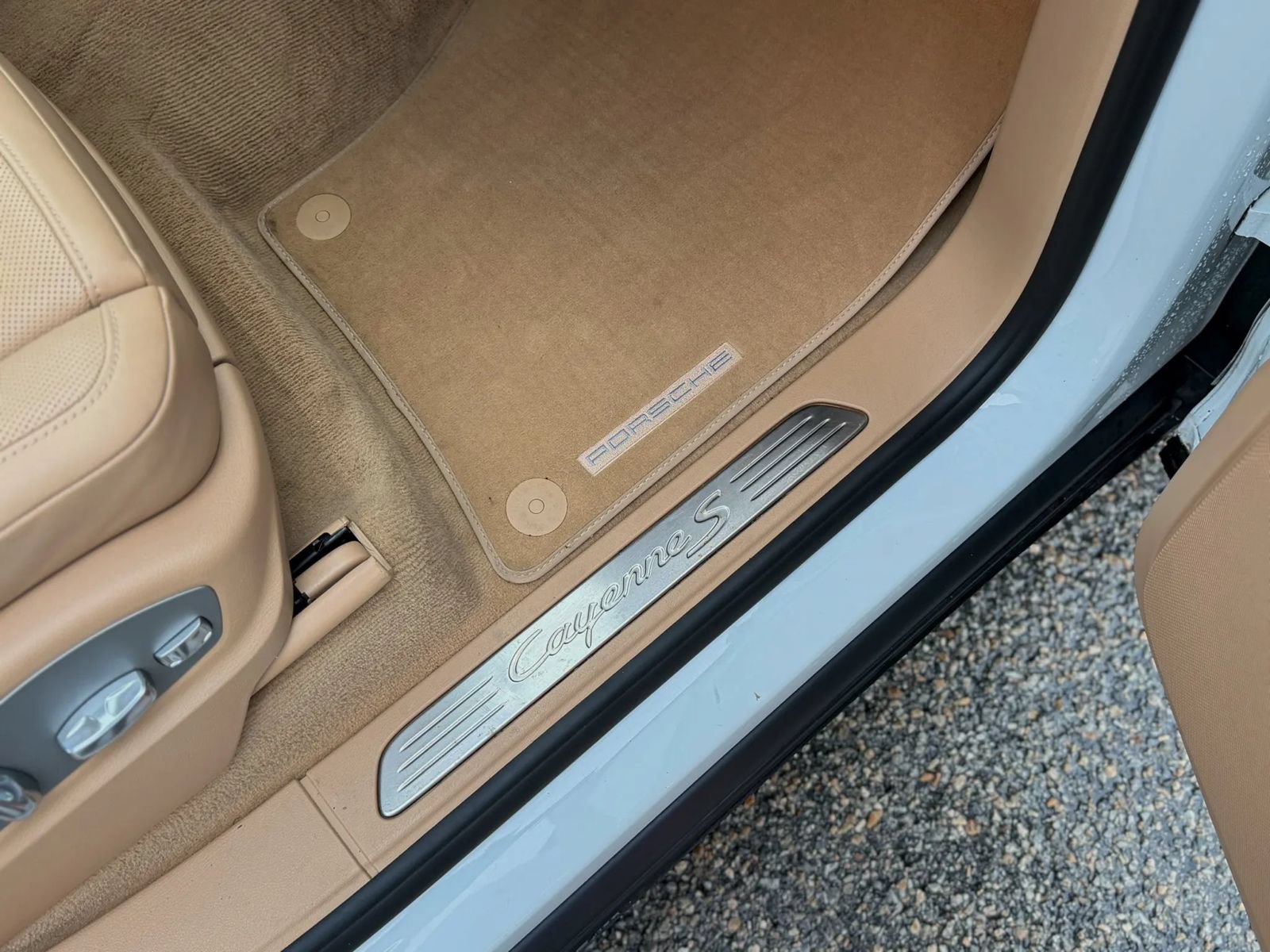 Used 2014 Porsche Cayenne S AWD/4WD image 42